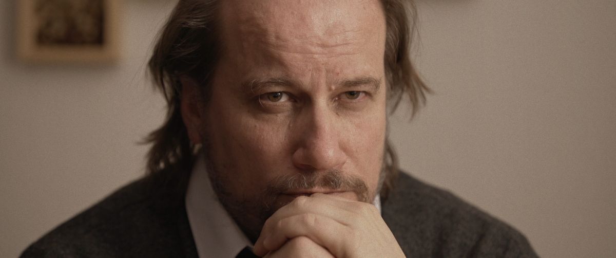 Crítica de "El fuego que hemos construido": Luis Fontal y subrogación de vientres en familias homoparentales