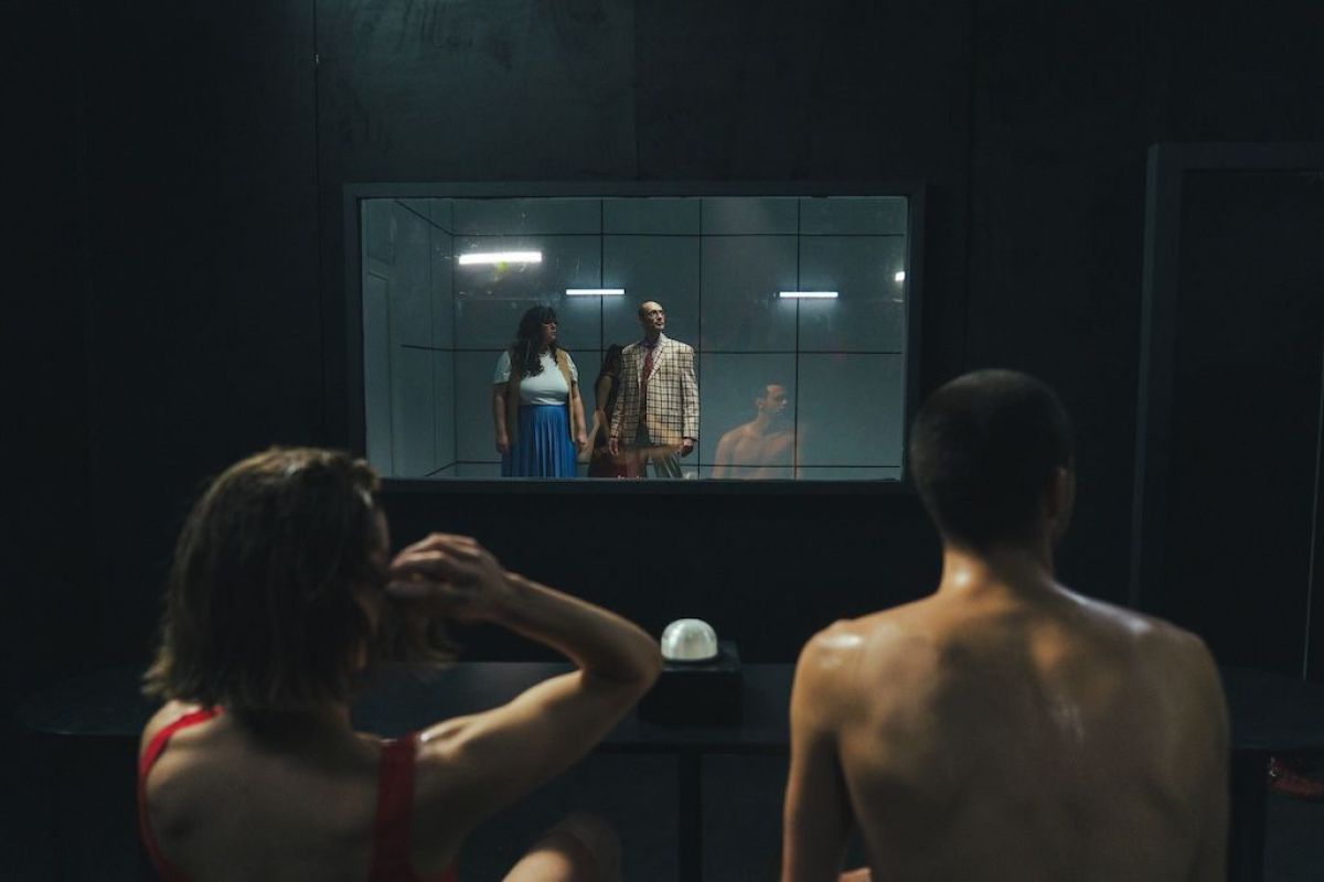 Crítica de "Sobrecarga":  Melisa Zulberti explora la tensión del cuerpo