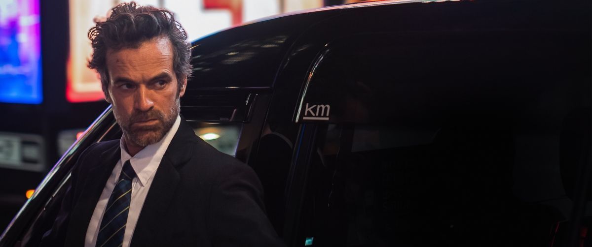 Crítica de "Un amor incompleto": un sólido drama sobre paternidad y foraneidad con Romain Duris