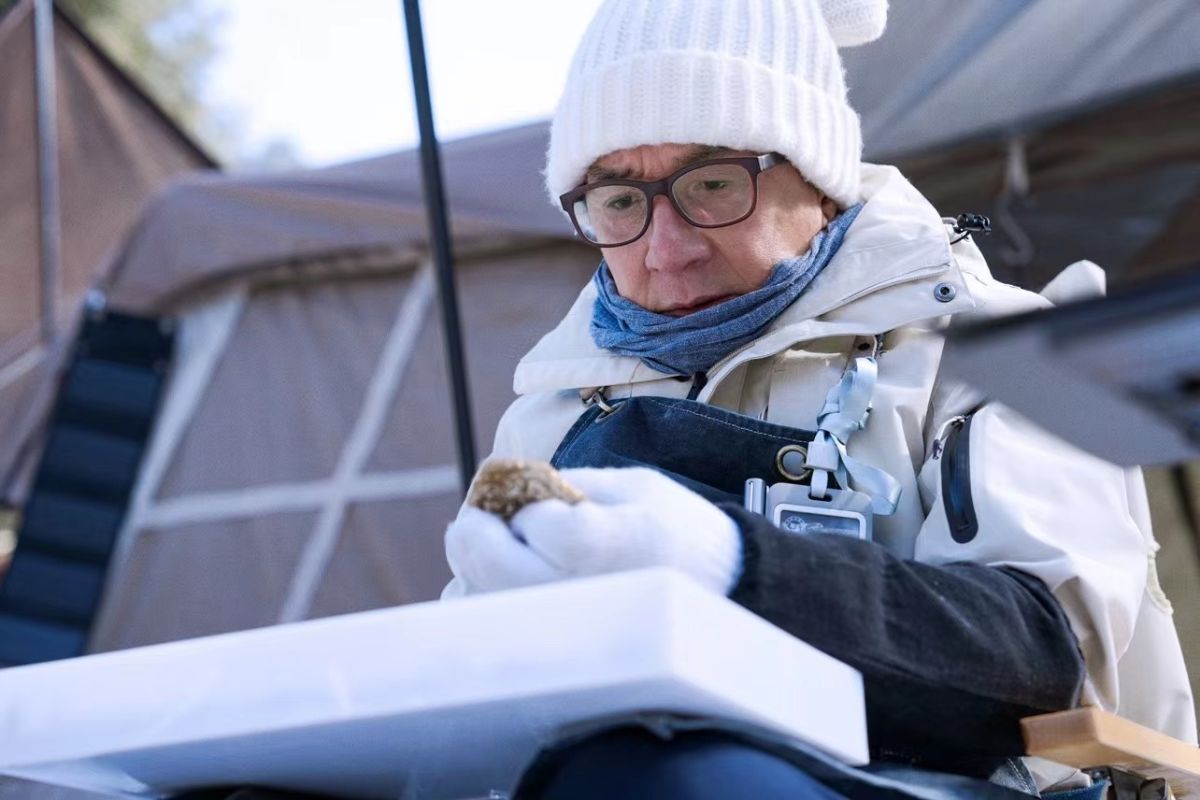 Crítica de “El descubridor de leyendas”: Jackie Chan y el peso de su propio mito