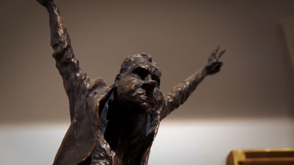 Crítica de “A Savage Art: The Life & Cartoons of Pat Oliphant”: Pat Oliphant y el arte del dibujo político