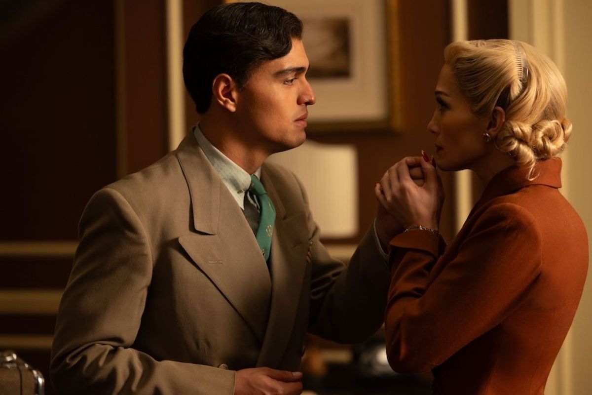 Entre el deseo y la memoria: Tonatiuh revive a Molina en la nueva versión de "El beso de la mujer araña”