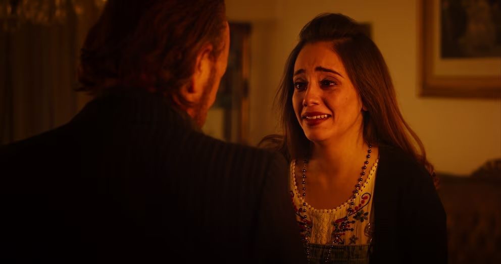 Crítica de "El Portal": Mariano Argento y el encierro como espejo del miedo a través de la historia argentina