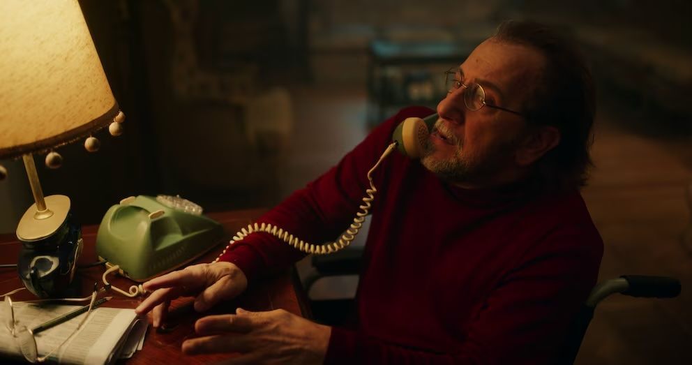 Crítica de "El Portal": Mariano Argento y el encierro como espejo del miedo a través de la historia argentina