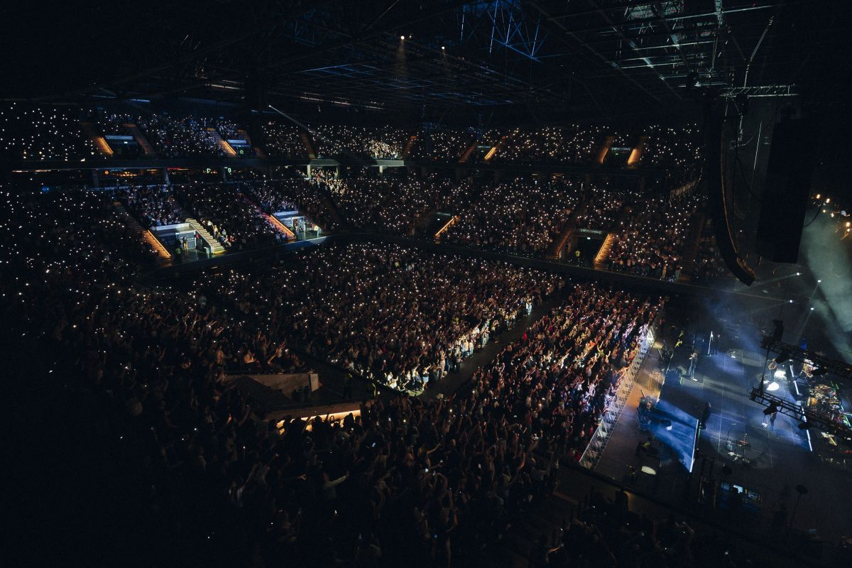 Veinte años en una noche: el regreso de Melendi al Movistar Arena