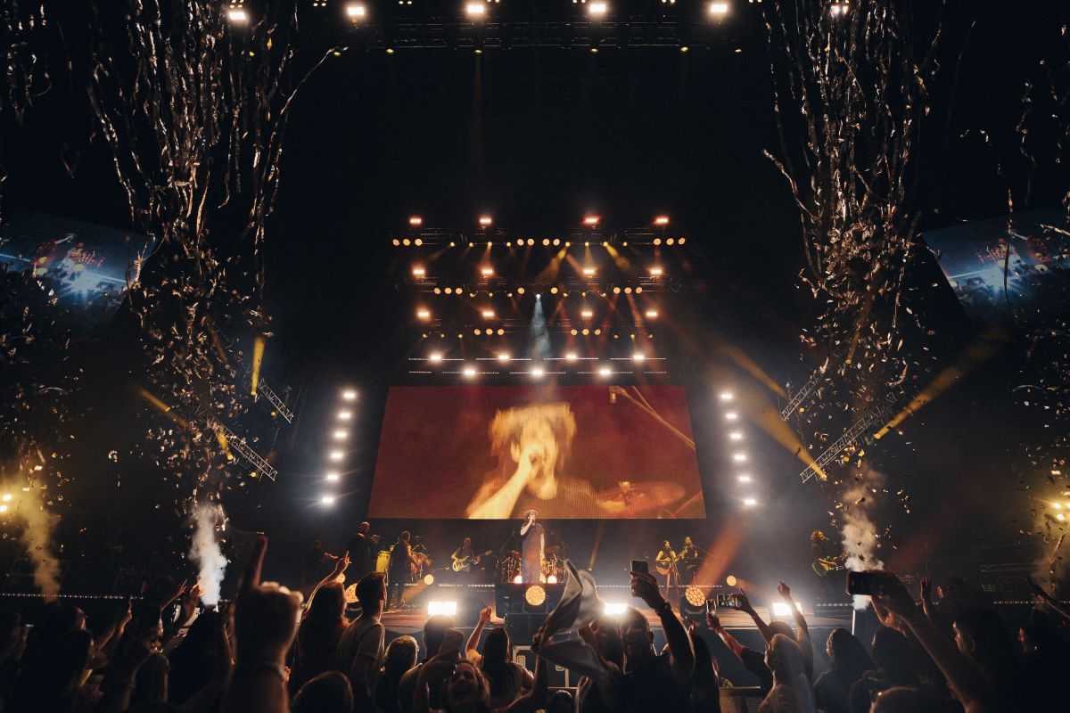 Veinte años en una noche: el regreso de Melendi al Movistar Arena