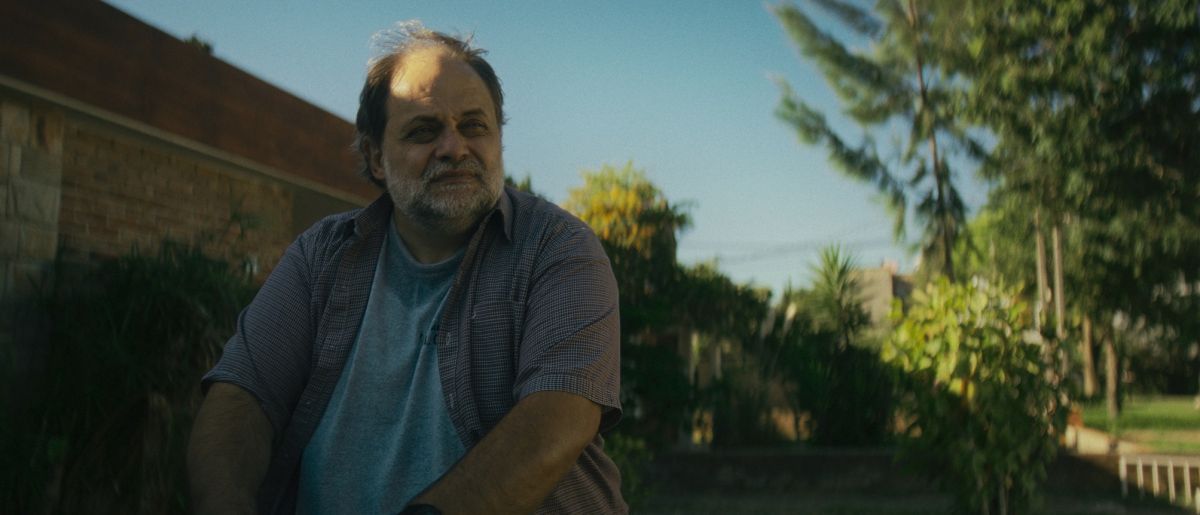 Crítica de "Perros": Néstor Guzzini y Marcelo Subiotto, dos vecinos enfrentados a sus miserias