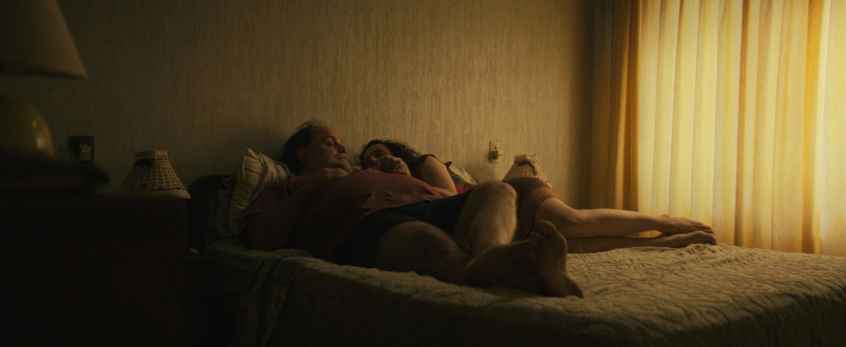 Crítica de "Perros": Néstor Guzzini y Marcelo Subiotto, dos vecinos enfrentados a sus miserias