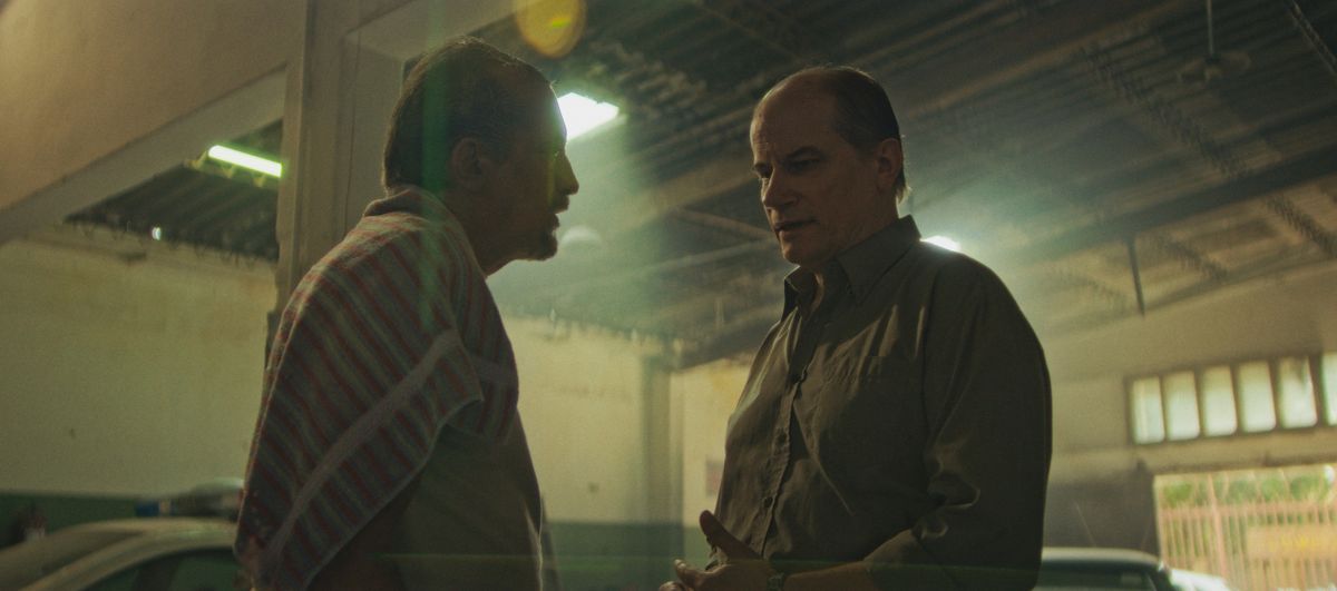 Crítica de "Perros": Néstor Guzzini y Marcelo Subiotto, dos vecinos enfrentados a sus miserias