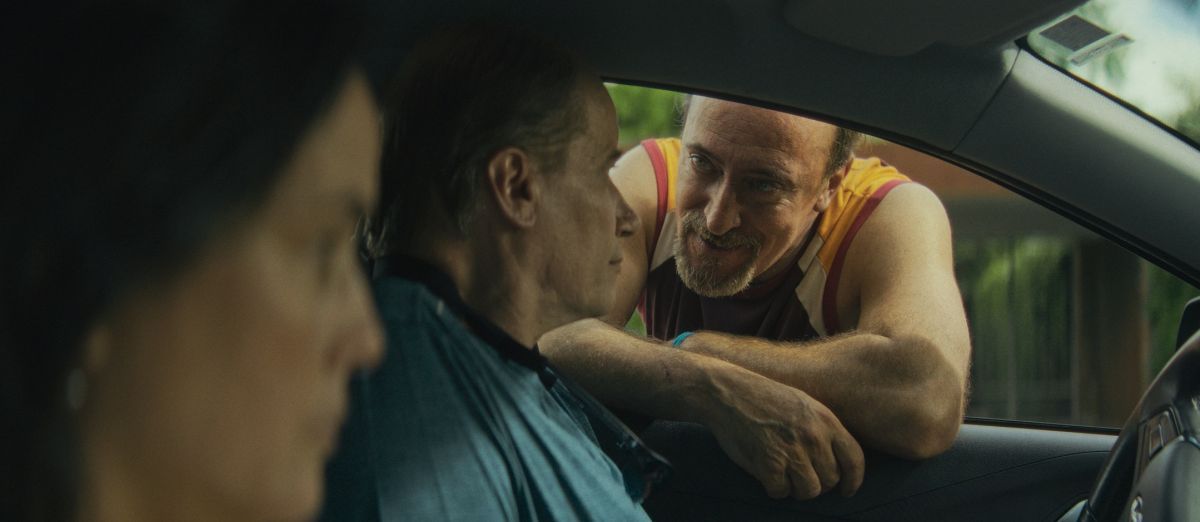 Crítica de "Perros": Néstor Guzzini y Marcelo Subiotto, dos vecinos enfrentados a sus miserias