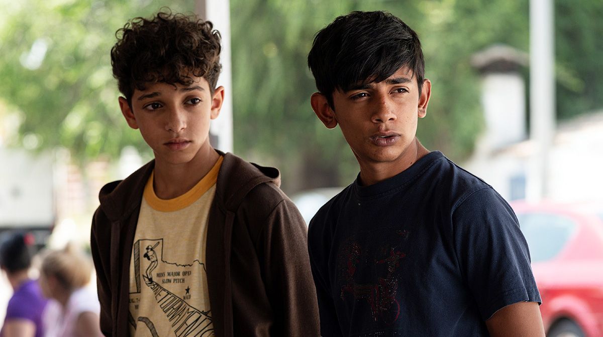 Crítica de "Ciudad sin sueño": Guillermo Galoe retrata la vida en la Cañada Real