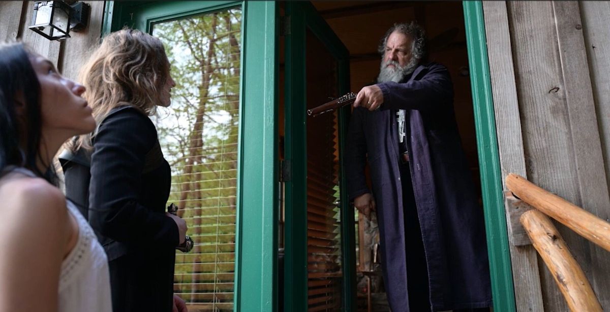 Crítica de "The Kiss of a Vampire": Terror, erotismo y cine clase B