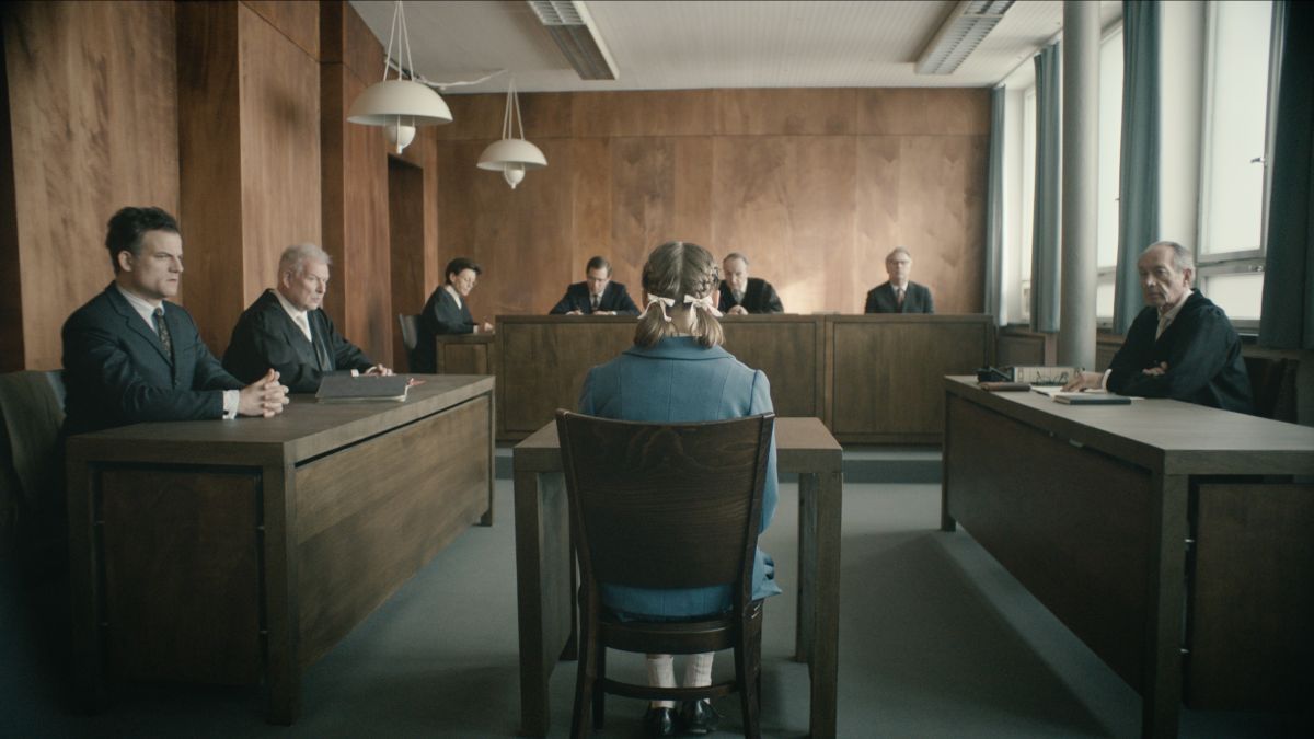 Crítica de "Karla": La dignidad de una niña contra el poder judicial