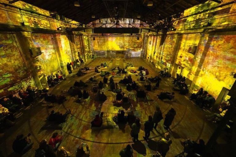 Monet Inmersivo llega al Teatro Colón
