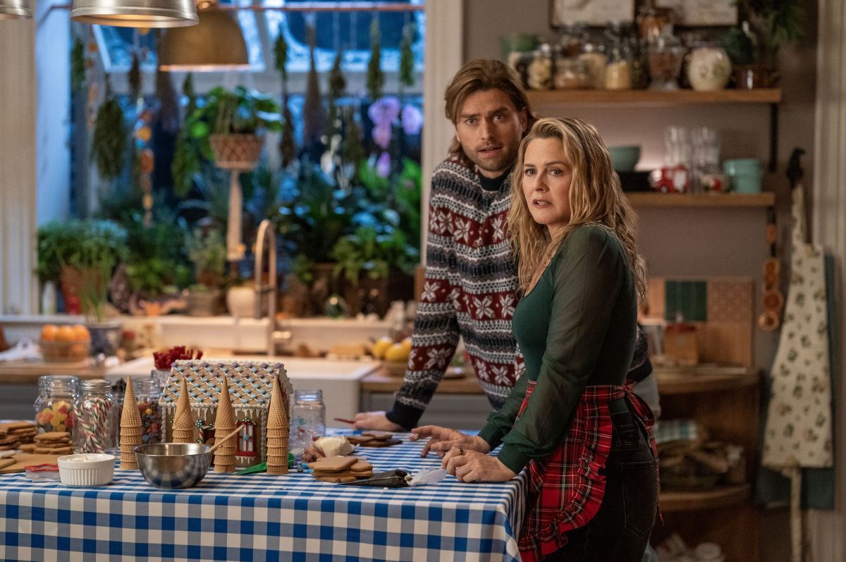 Crítica de “Una Navidad EXtra”: Alicia Silverstone y la comedia romántica más tonta y funcional