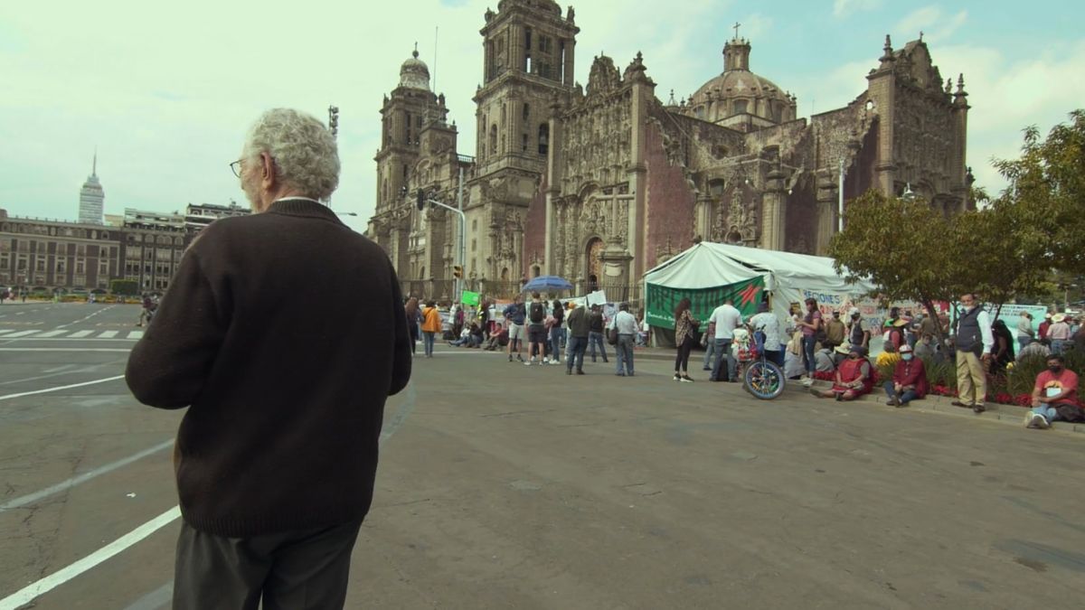 Crítica de "Dussel: La filosofía es un don para un mundo sin sentido": Pensamiento y legado de Enrique Dussel