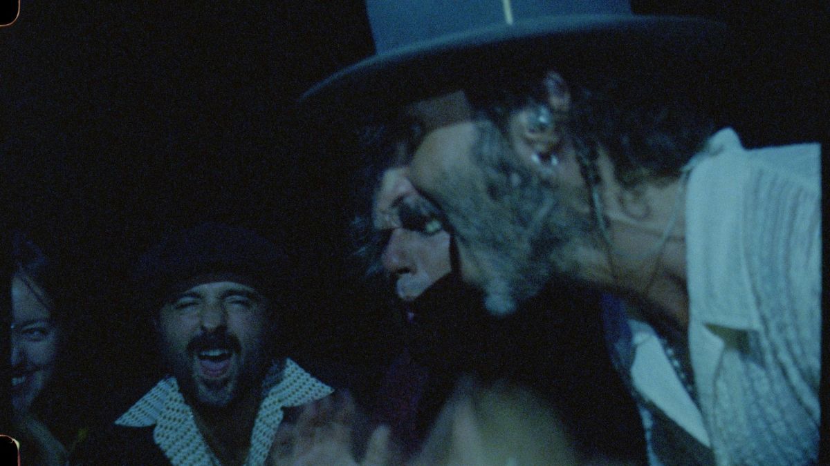 Crítica de "Hasta que me quede sin voz": Leiva y la crónica de una carrera en riesgo