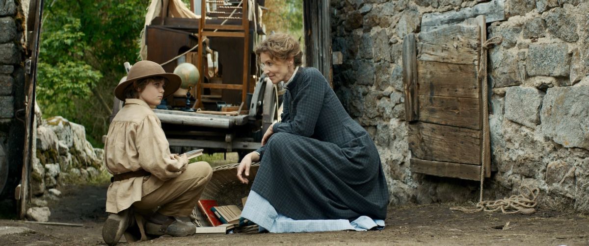 Crítica de "Madame Violet", con el incendiario poder de la educación bajo el brazo