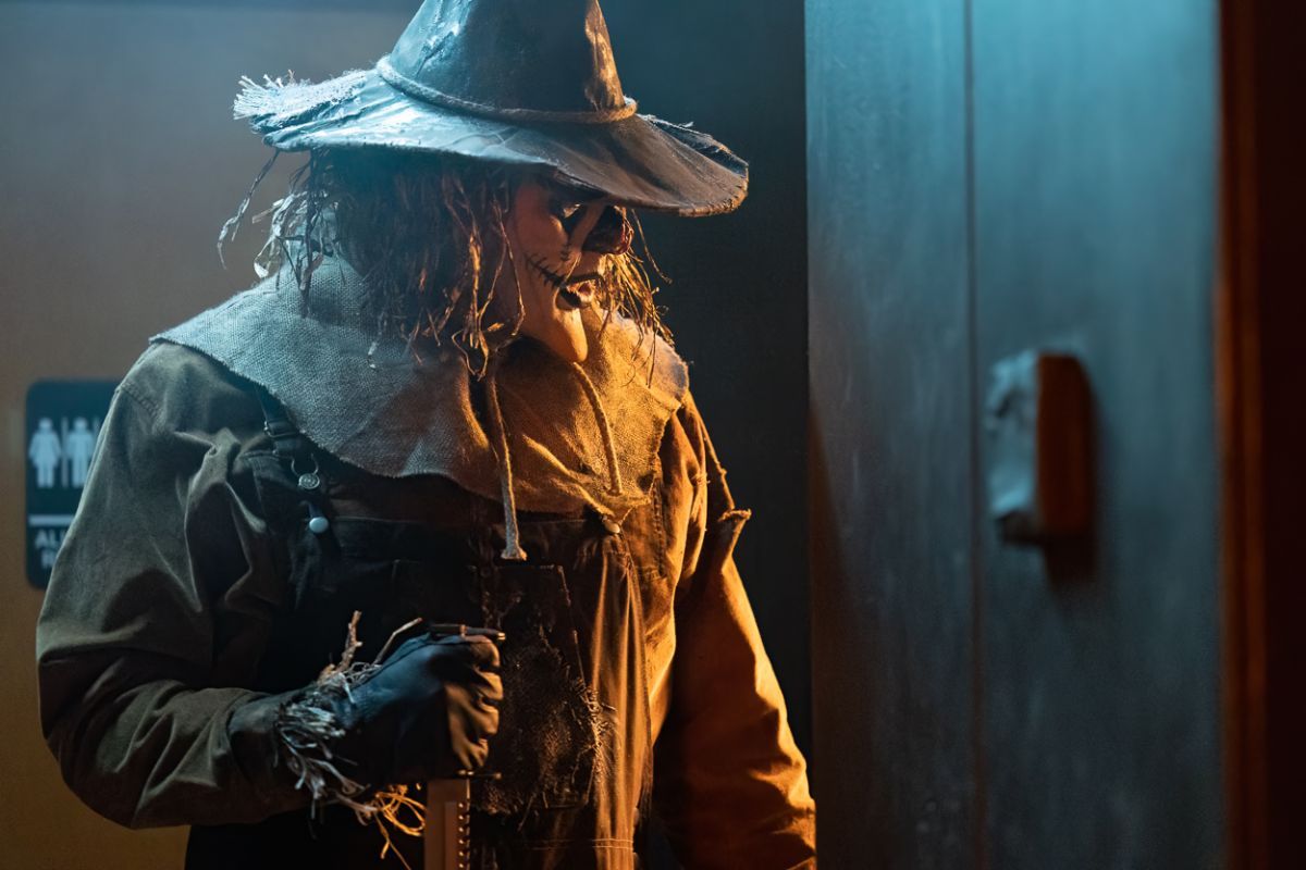 Crítica de “La noche del espantapájaros”: Un asesino sin cerebro