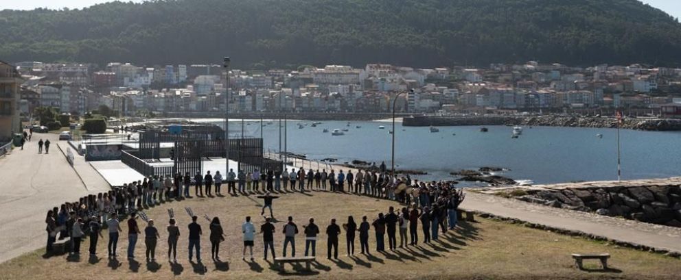 Crítica de "Rondallas": comunidad, música y duelo en la costa gallega
