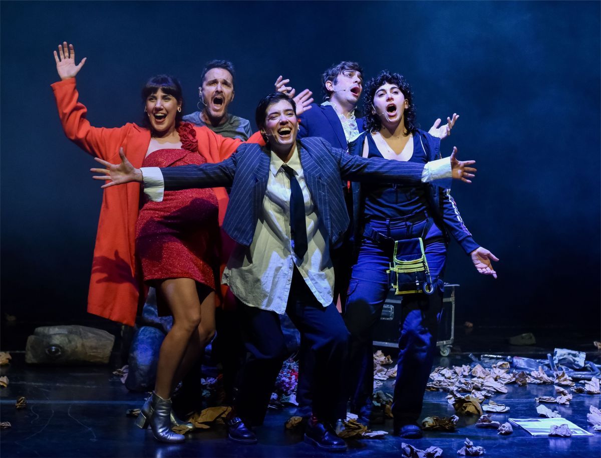 Crítica de "Derecho de piso": el teatro musical frente al abuso laboral