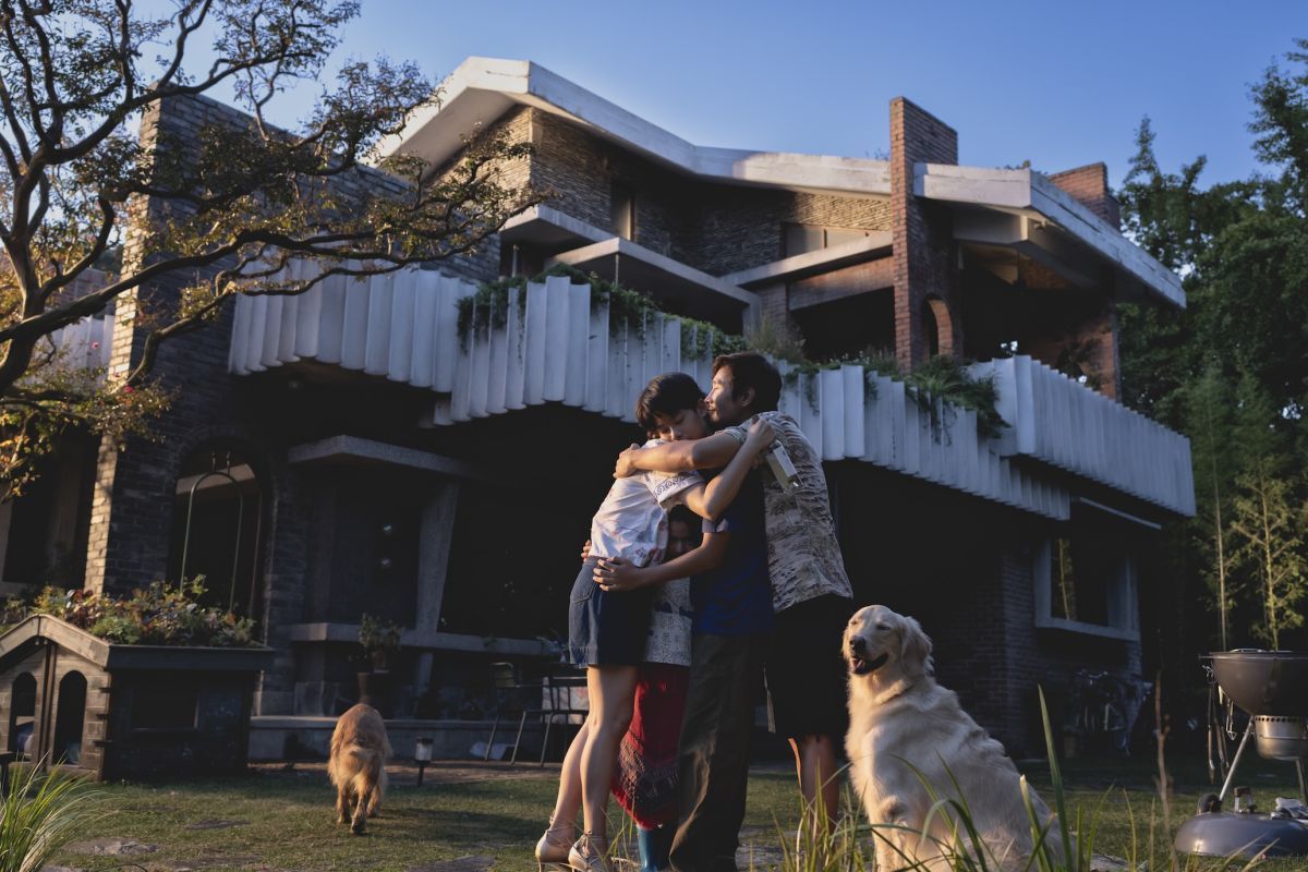 Crítica de “La única opción”: Park Chan-wook y la cacería por una vacante