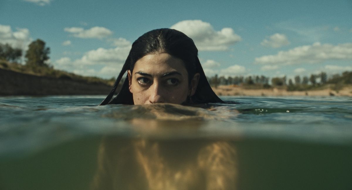 Crítica de "La virgen de la tosquera": Cine de género, adolescencia y crisis en Argentina