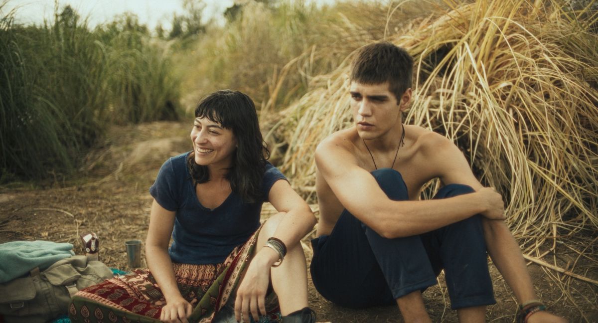 Crítica de "La virgen de la tosquera": Cine de género, adolescencia y crisis en Argentina