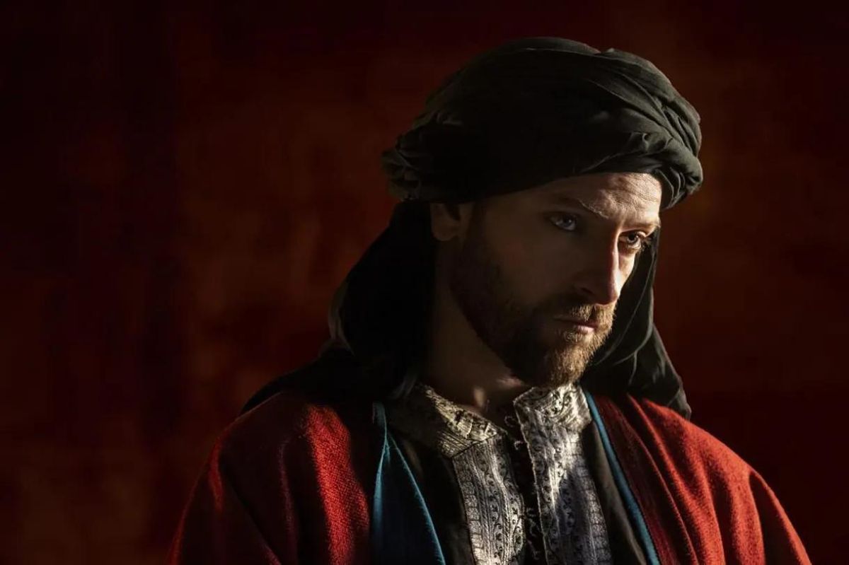 Crítica de "El Cautivo": Alejandro Amenábar revisita a Cervantes entre Argel y la ficción