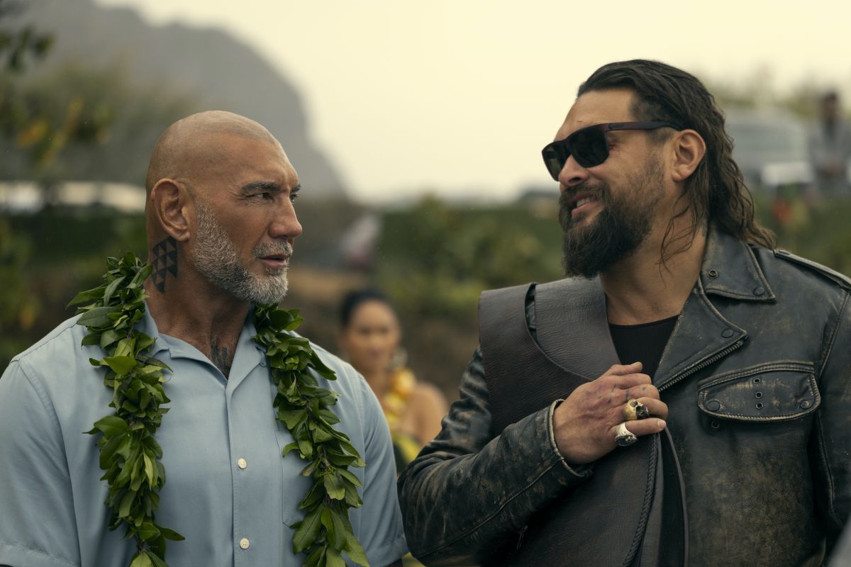 Crítica de “Equipo demolición”: Acción en Hawái con Dave Bautista y Jason Momoa