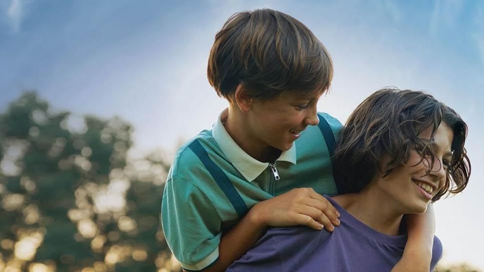 Crítica de "Corazones jóvenes": una historia mínima para un momento decisivo