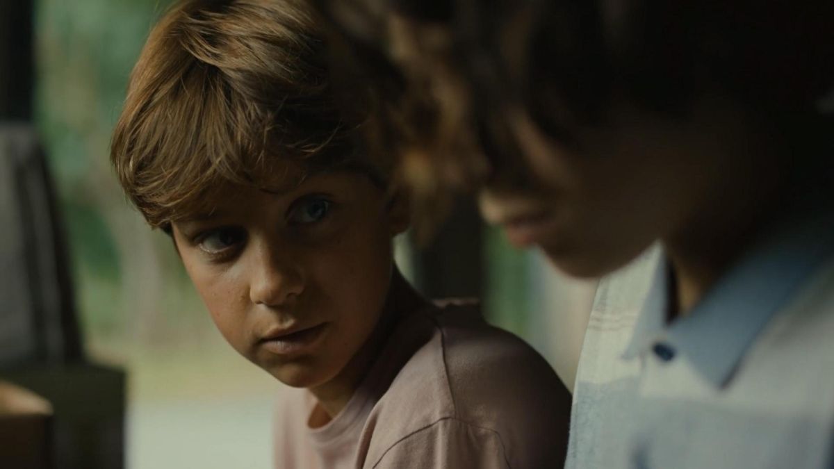 Crítica de "Corazones jóvenes": una historia mínima para un momento decisivo