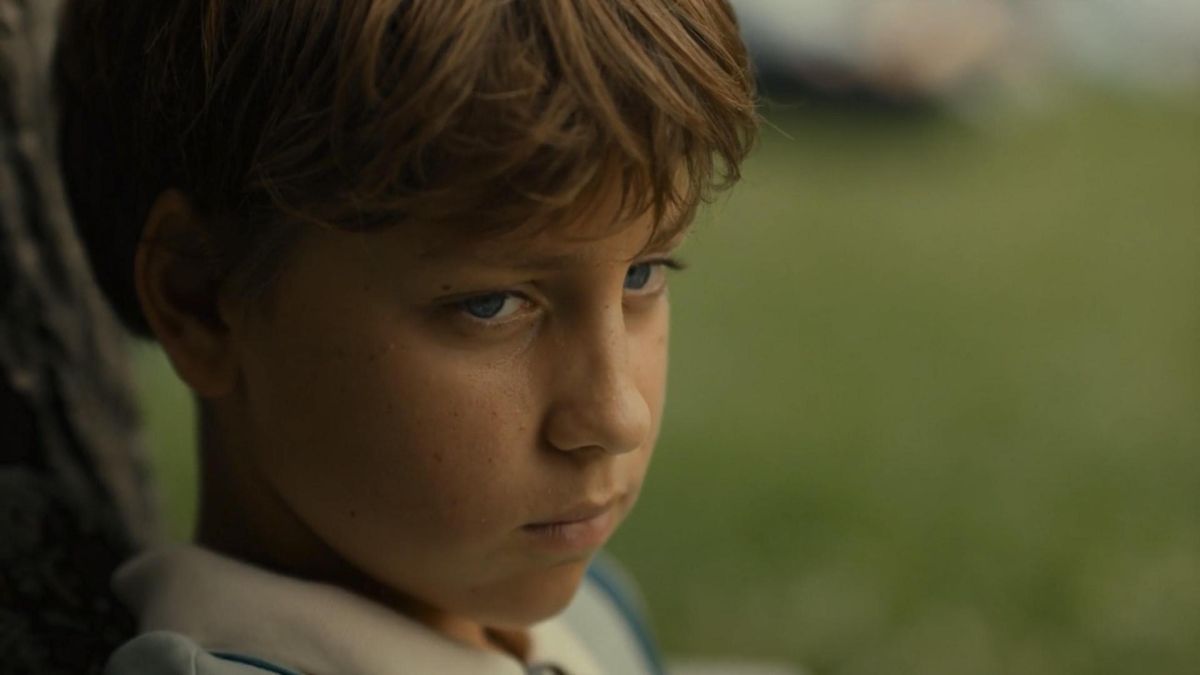 Crítica de "Corazones jóvenes": una historia mínima para un momento decisivo