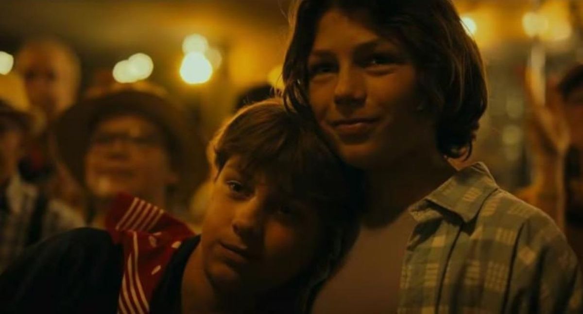 Crítica de "Corazones jóvenes": una historia mínima para un momento decisivo