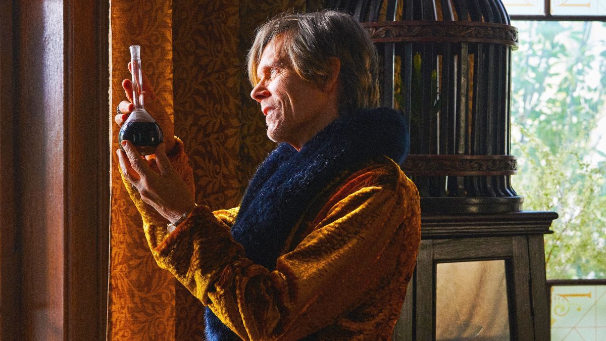 Crítica de “El vengador tóxico”: Peter Dinklage y Kevin Bacon reviven el clásico deforme de los 80