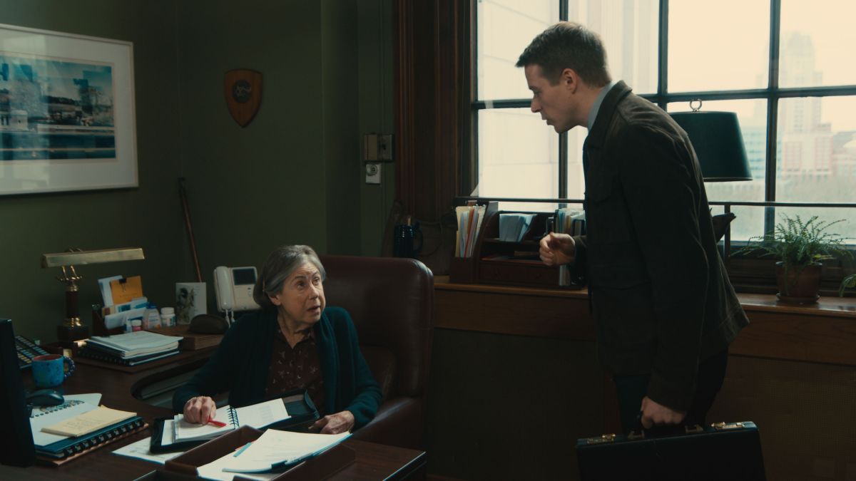 Crítica de “Ella McCay: Imperfectamente perfecta”: El regreso deslucido de James L. Brooks