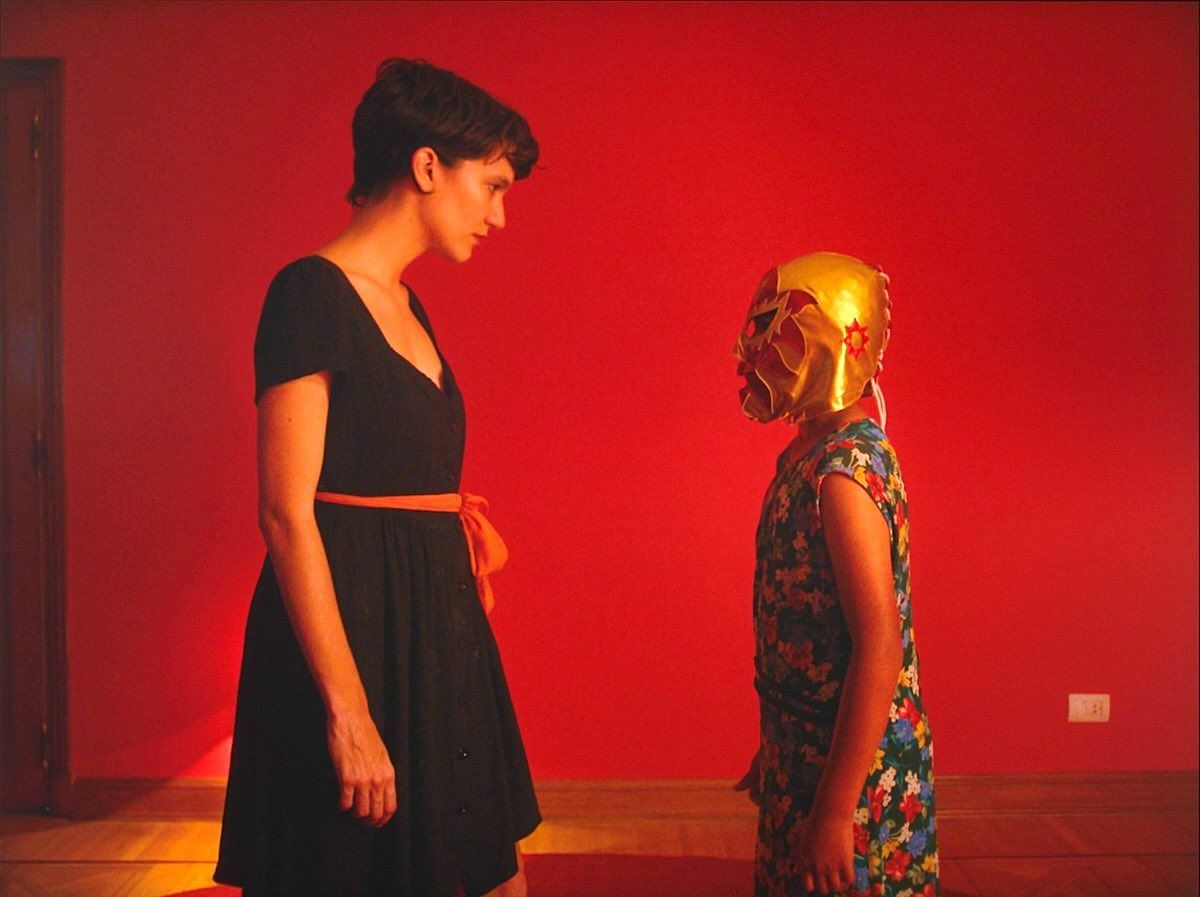 Crítica de "El tren fluvial": Lorenzo Ferro y Lucas Vignale miran el mundo desde la altura de un niño