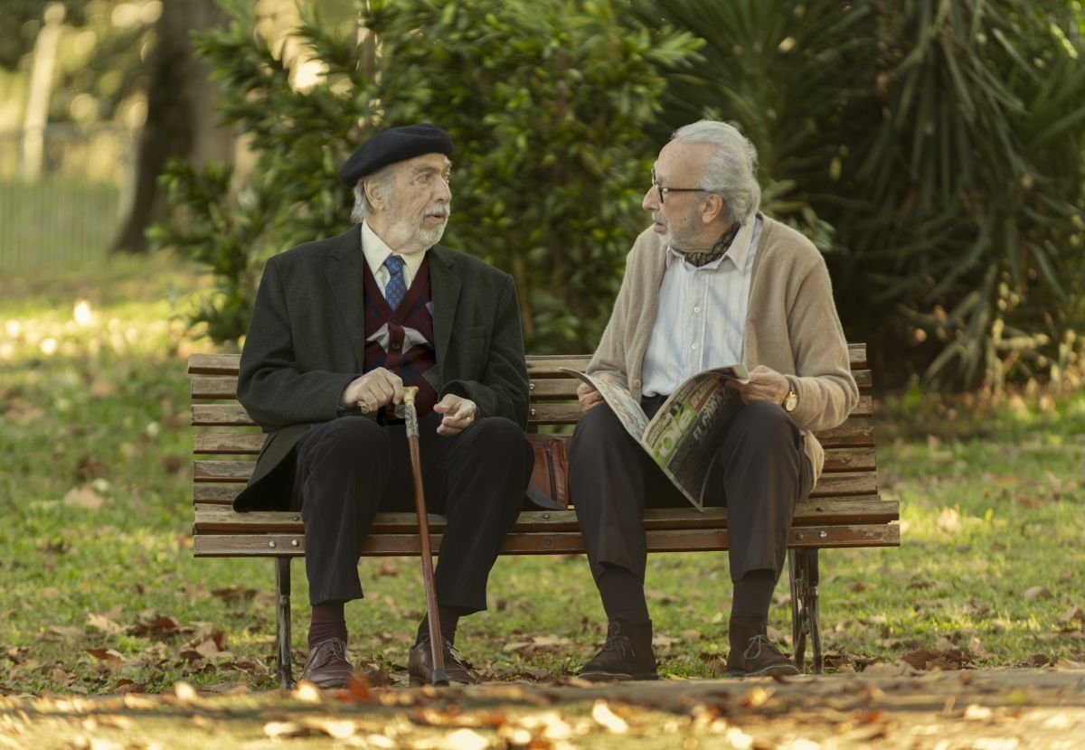 Crítica de “Parque Lezama”: Juan José Campanella adapta al cine su obra con Luis Brandoni y Eduardo Blanco