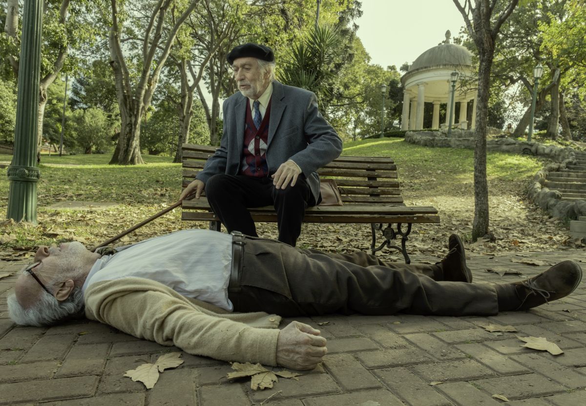 Crítica de “Parque Lezama”: Juan José Campanella adapta al cine su obra con Luis Brandoni y Eduardo Blanco