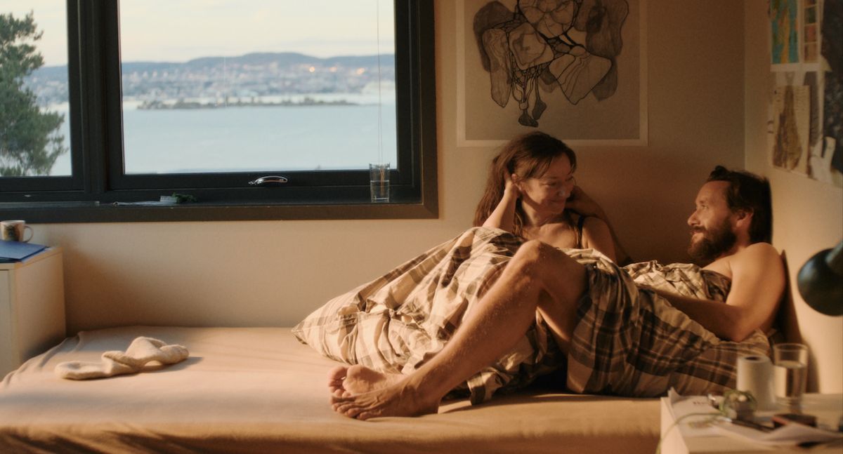 Crítica de "Love": Dag Johan Haugerud y un puente entre amor y cuidado