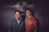 Detrás de “Una sombra voraz”: Patricio Aramburu y Diego Velázquez “escalan” un relato escénico que transita la frontera entre la ficción y la realidad 