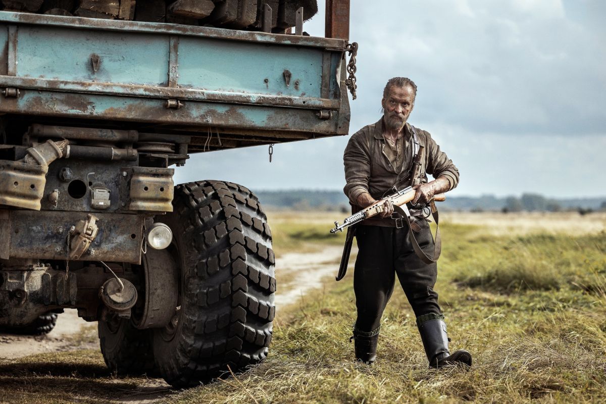 Crítica de “Sisu 2: Camino a la venganza”: El regreso de la fantasía violenta