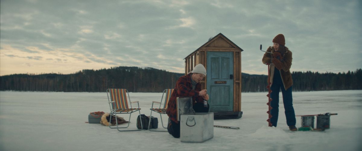 Crítica de "Muerte en invierno": Emma Thompson entre el duelo y la supervivencia