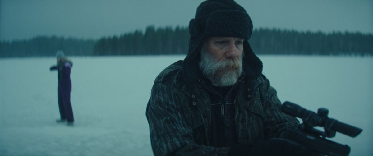 Crítica de "Muerte en invierno": Emma Thompson entre el duelo y la supervivencia