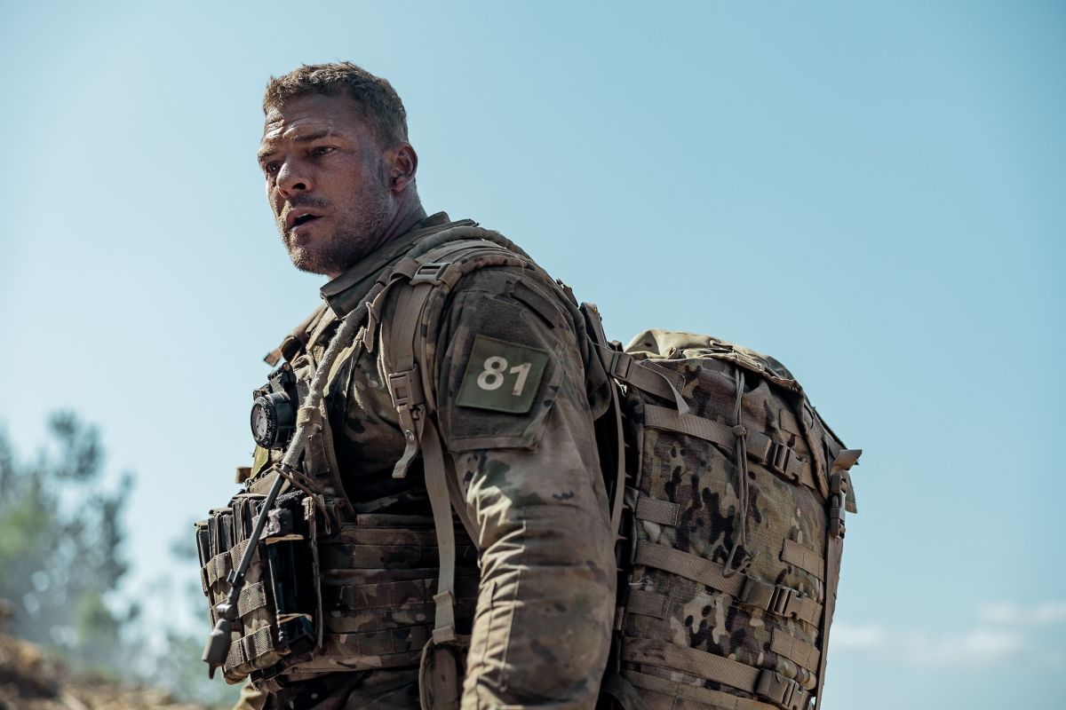 Crítica de “Máquina de guerra”: Alan Ritchson es el nuevo “Depredador”