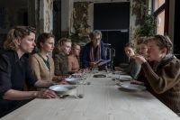 Crítica de "Las catadoras del Führer": la guerra vista desde la mesa del dictador