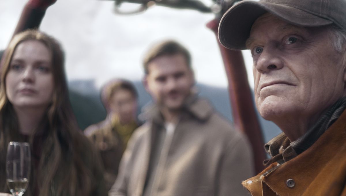 Crítica de “Turbulencia: Pánico en el aire”: El vértigo hitchcockiano viaja en globo aerostático