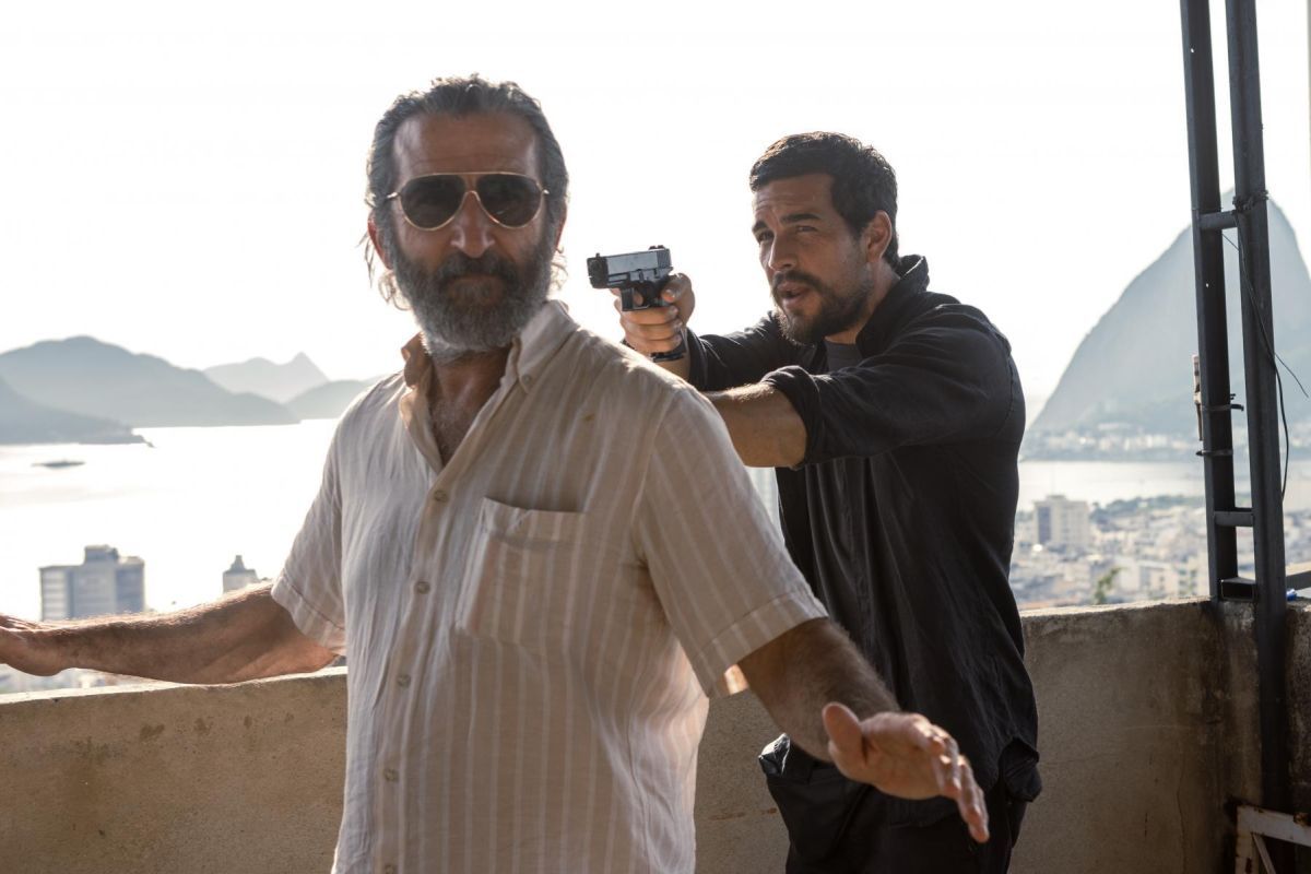 Zeta”: Mario Casas y Luis Zahera entre el thriller internacional y el drama que no termina de encajar