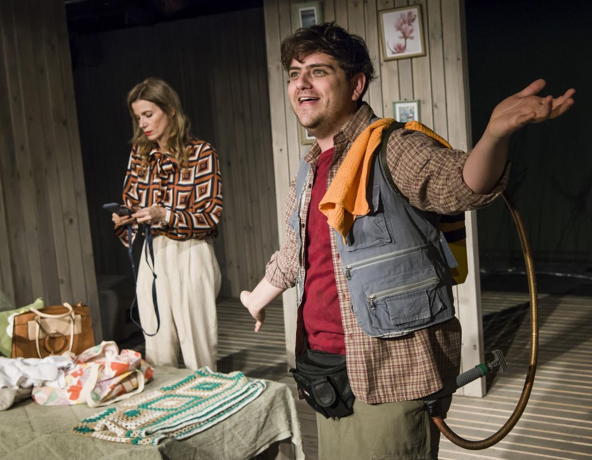 Critica de "Lo que el río hace": María y Paula Marull en una puesta sobre el regreso y la identidad