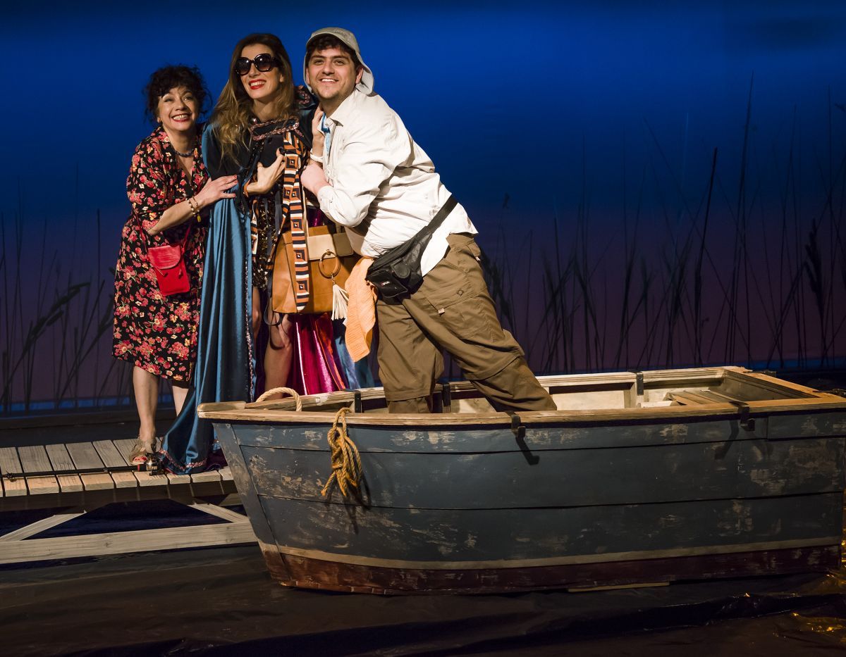 Critica de "Lo que el río hace": María y Paula Marull en una puesta sobre el regreso y la identidad